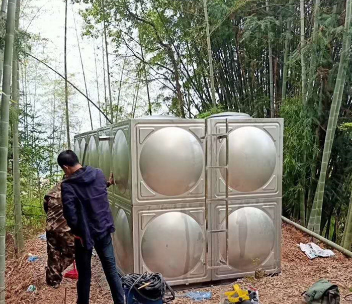 不銹鋼水箱裝飲用水會(huì)生銹嗎?