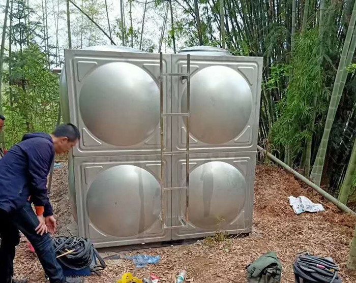 不銹鋼水箱的結構剖析