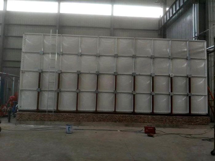 玻璃鋼水箱的規格由水箱板的尺寸來決定型號