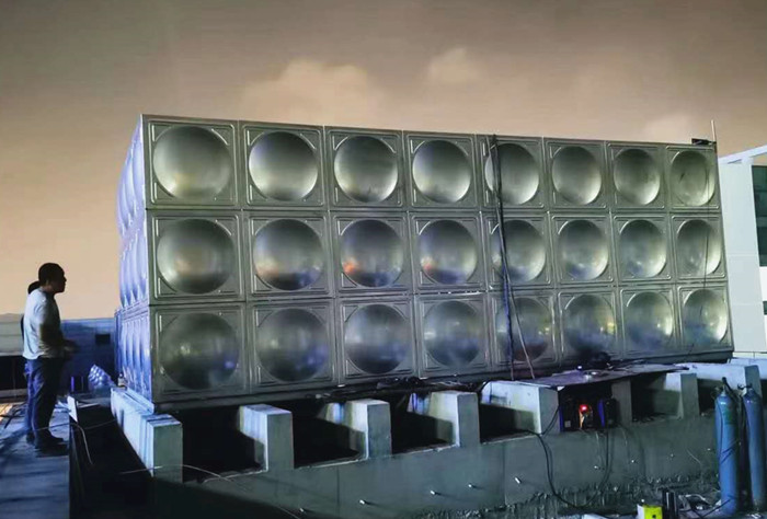 安裝不銹鋼水箱的四種基礎(chǔ)