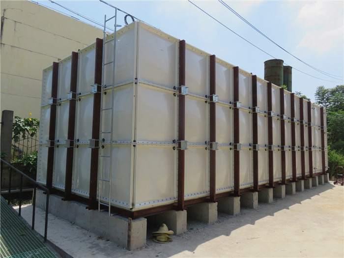 玻璃鋼水箱怎樣設置內(nèi)部支撐