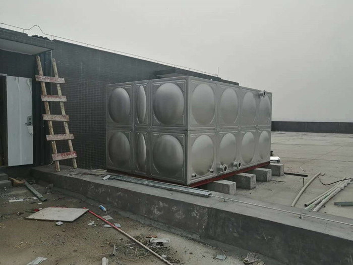 怎樣辨別不銹鋼水箱材料的優(yōu)劣?