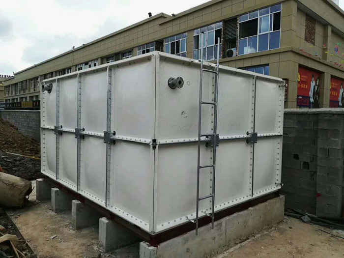 玻璃鋼水箱施工時應注意什么?